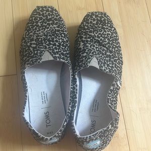 Cheetah Print Toms